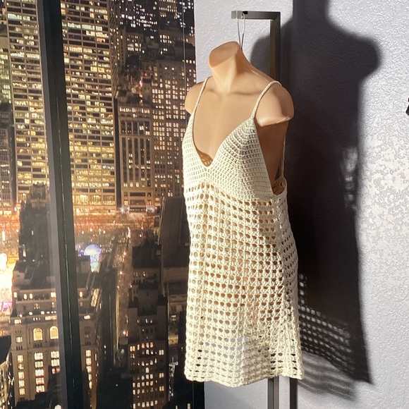 URBAN OUTFITTERS - dress: cream open knit strappy mini w sheer bottom - L - Picture 9 of 16